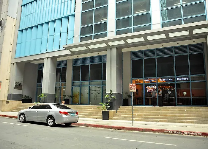 Csuites At Two Central Residences Aparthotel Manila