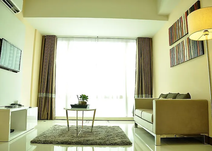 Csuites At Two Central Residences Aparthotel 2*