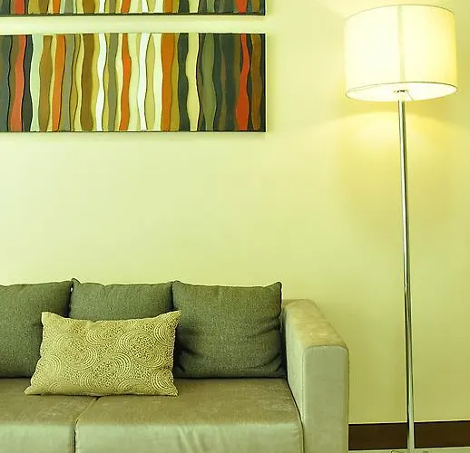 Csuites At Two Central Residences Aparthotel 2*