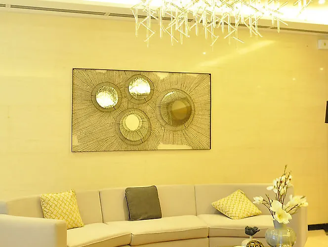 Aparthotel Csuites At Two Central Residences 2*