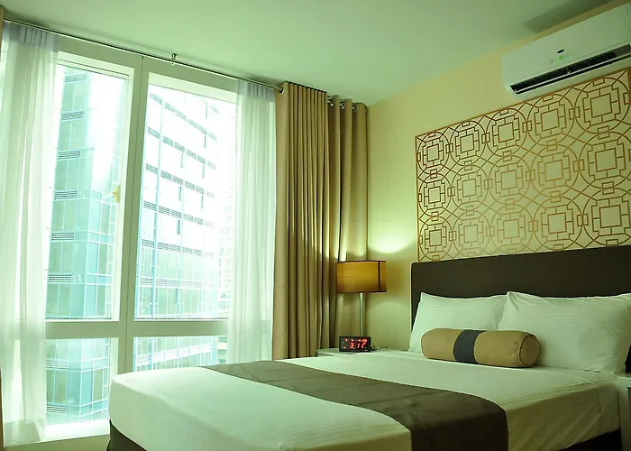 Csuites At Two Central Residences 2*