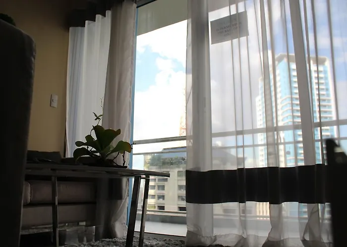 Aparthotel Csuites At Two Central Residences