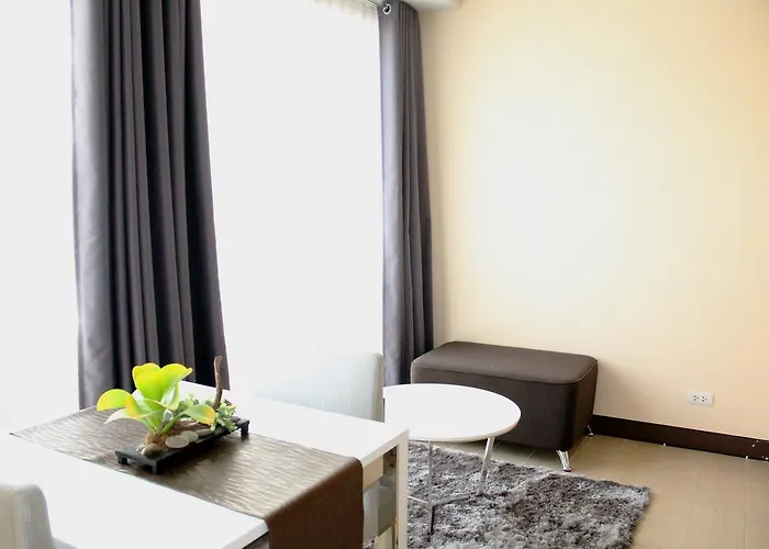 Csuites At Two Central Residences Aparthotel 2*