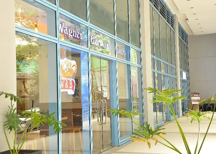Aparthotel Csuites At Two Central Residences 2*