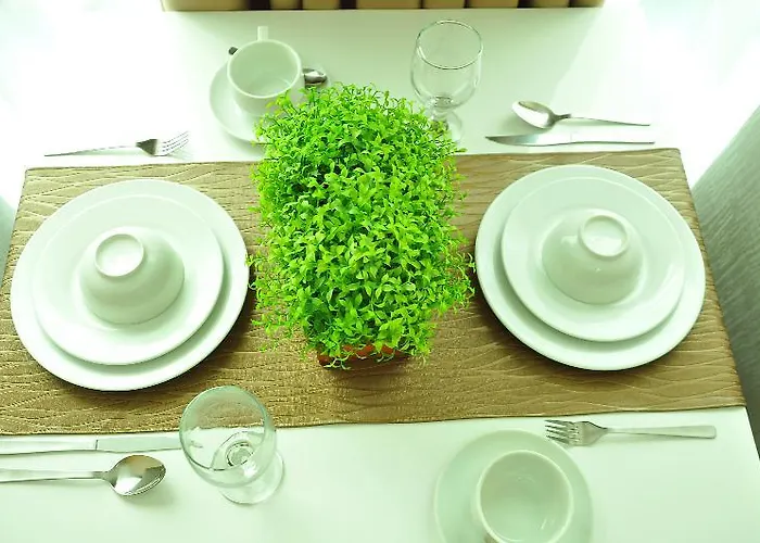 Aparthotel Csuites At Two Central Residences Manila