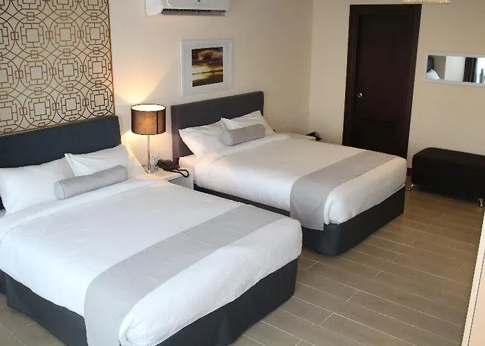 Csuites At Two Central Residences 2* Manila