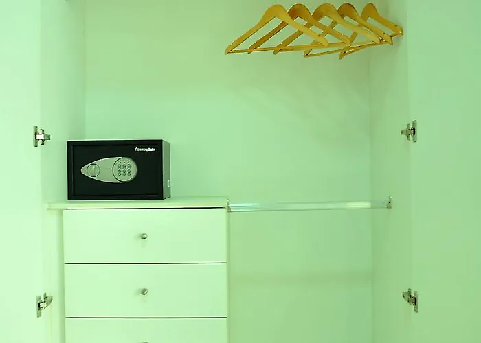 Aparthotel Csuites At Two Central Residences 2*